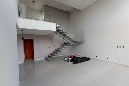 Casa à venda com 3 quartos, sendo 1 suíte, no condomínio Residencial Golden Ville, Itapetininga - SP