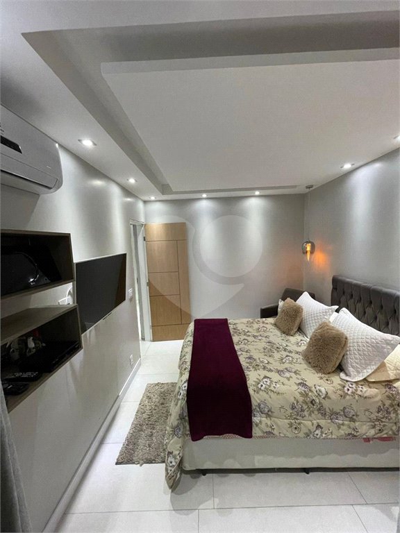 Casa à venda com 4 quartos, sendo 1 suíte, em Campo Grande, Rio de Janeiro, RJ