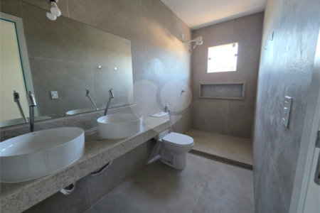 Casa em condomínio à venda com 3 quartos, sendo 1 suíte,  em Ogiva, Cabo Frio, RJ
