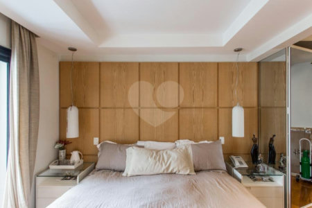 Apartamento à venda com 3 suítes em Campo Belo, São Paulo, SP