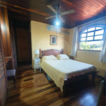Casa à venda com 4 quartos, sendo 2 suítes,  no condomínio Vinhas da Vista Alegre - Lado Café, Vinhedo - SP