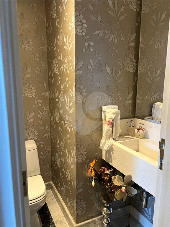 Cobertura à venda com 4 quartos, sendo 3 suítes, em Santana, São Paulo, SP