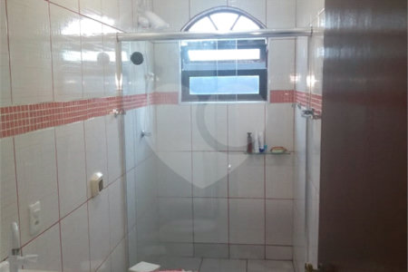 Casa Térrea à venda com 3 suítes em Jardim São Pedro, Mogi das Cruzes, SP
