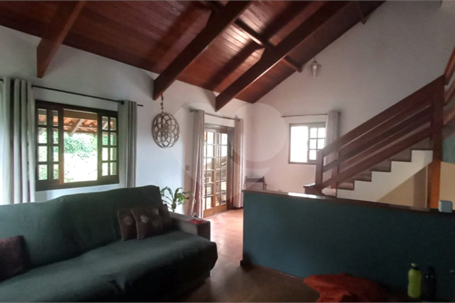 Casa à venda com 4 suítes no condomínio Alpes da Cantareira, Mairiporã - SP