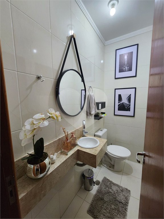 Sobrado à venda com 3 quartos, sendo 1 suíte,  em Tremembé, São Paulo, SP