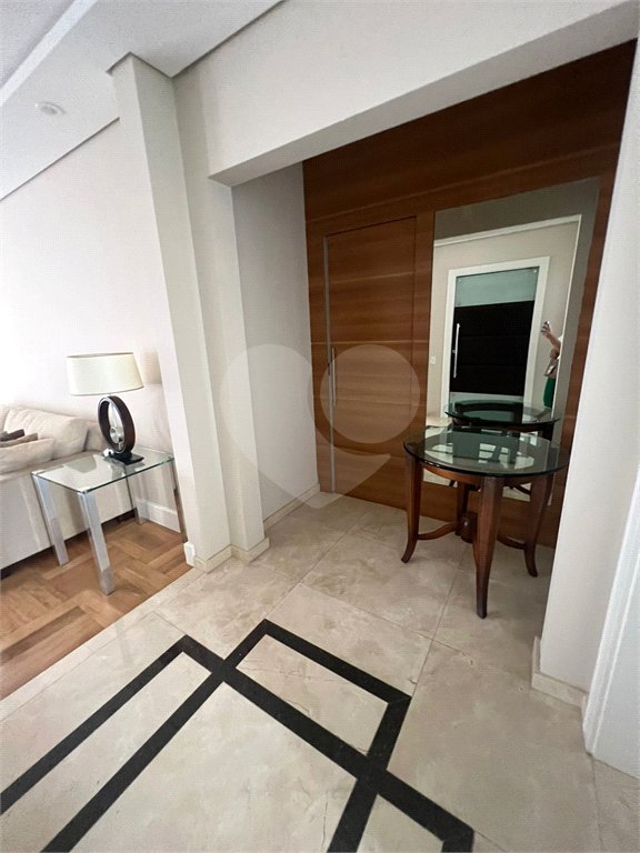 Apartamento à venda com 4 quartos, sendo 2 suítes,  em Vila Oliveira, Mogi das Cruzes, SP