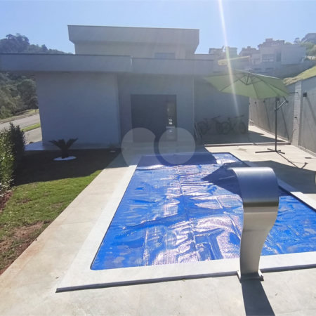 Casa à venda com 3 quartos, sendo 1 suíte, em Condominio Quintas da Boa Vista, Atibaia, SP