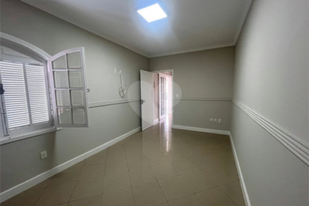 Casa à venda com 2 quartos em Jardim Itália, Itapetininga, SP