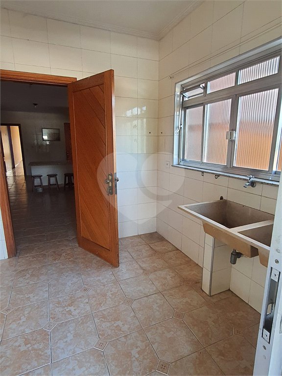 Sobrado à venda com 4 quartos, sendo 1 suíte, em Vila Pereira Barreto, São Paulo, SP