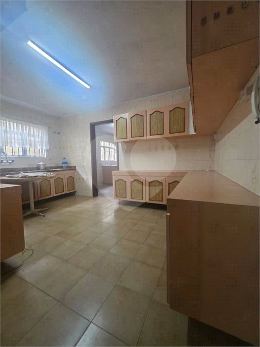 Sobrado para alugar com 3 quartos, sendo 1 suíte, em Vila Valparaíso, Santo André, SP