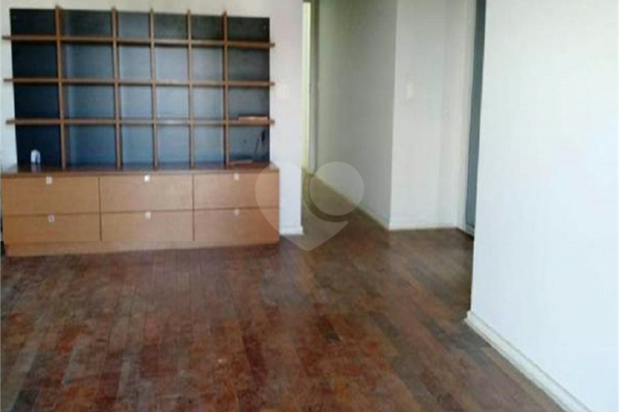 Sobrado à venda com 6 suítes em Tremembé, São Paulo, SP