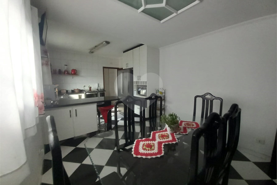 Sobrado à venda com 3 quartos, sendo 1 suíte, em Vila Guilherme, São Paulo, SP
