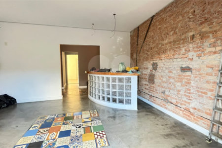 Sobrado à venda ou para alugar com 6 quartos, sendo 1 suíte, em Vila Mariana, São Paulo, SP