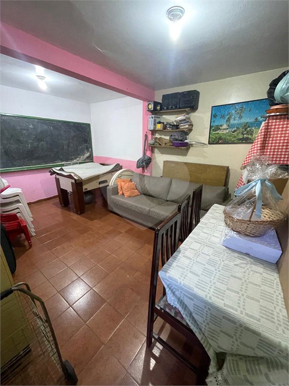 Sobrado à venda com 5 quartos, sendo 1 suíte,  em Vila Gustavo, São Paulo, SP