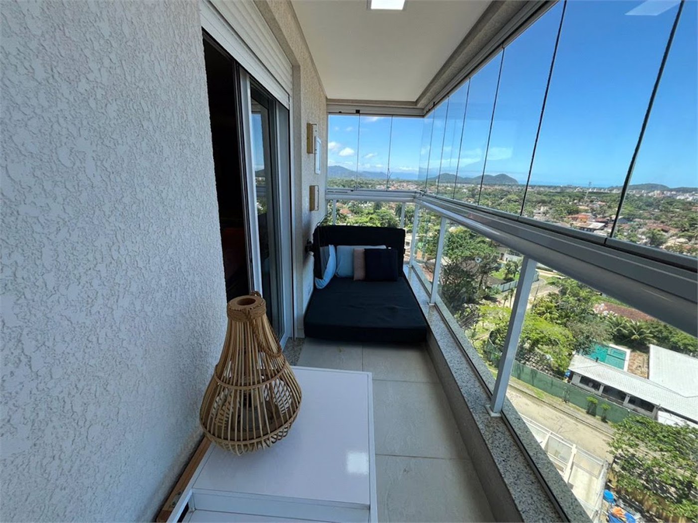 Apartamento Residencial à venda, Jardim Virginia, Guarujá - AP0995.