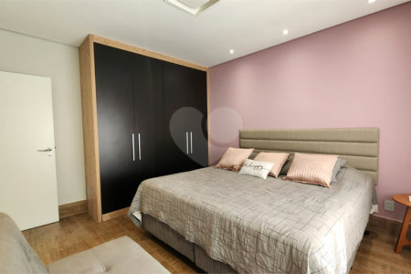 Casa à venda com 5 quartos, sendo 2 suítes, no condomínio Residencial Jardim Primavera, Louveira - SP