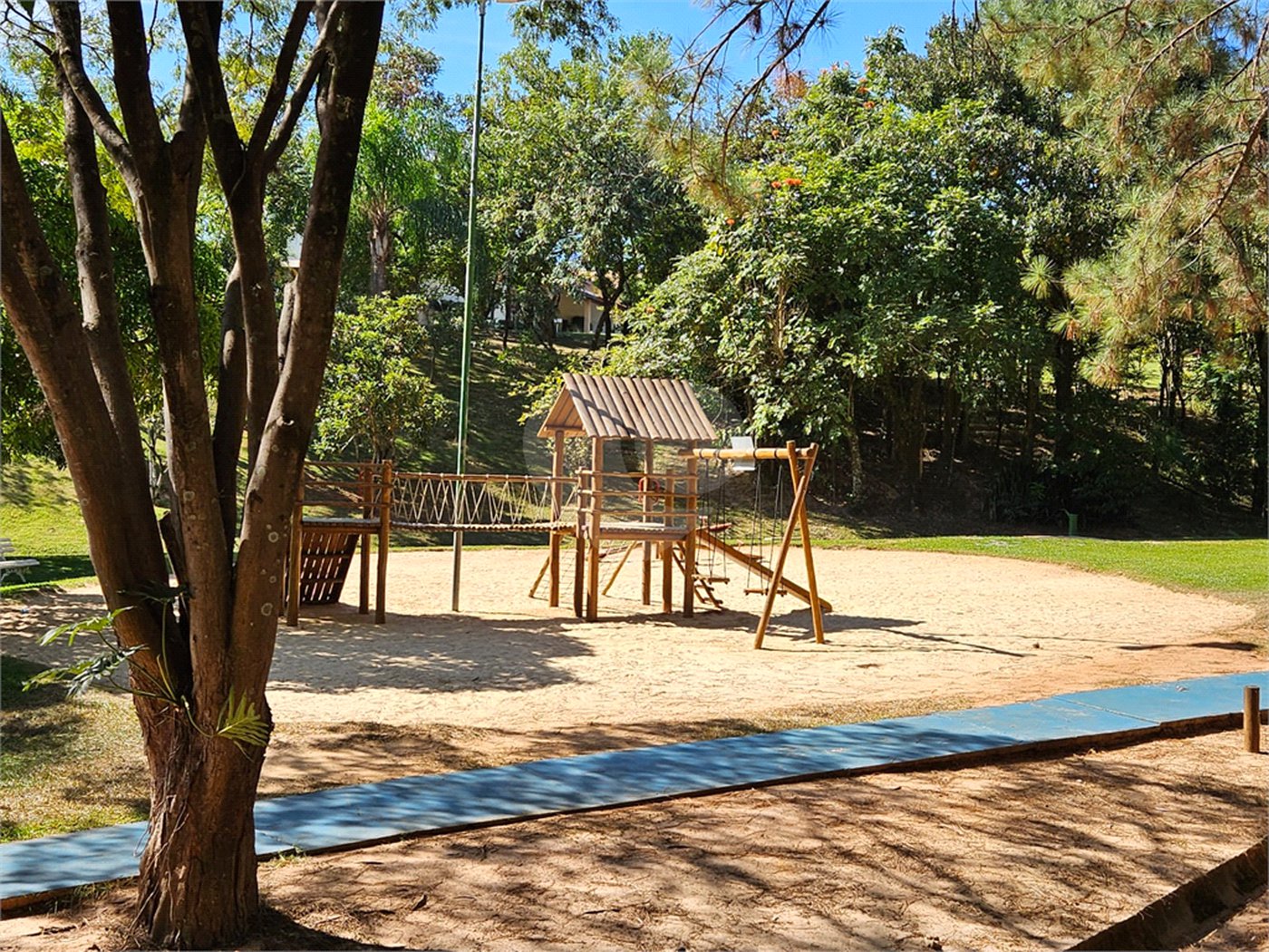 Casa à venda com 4 suítes no condomínio Portal da Vila Rica, Itu - SP