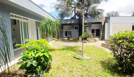 Casa Térrea à venda com 3 suítes em Anchieta, São Bernardo do Campo, SP