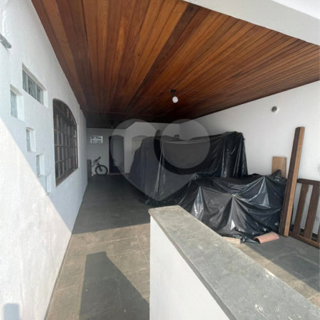 Sobrado à venda com 6 quartos, sendo 3 suítes,  em Dos Casa, São Bernardo do Campo, SP