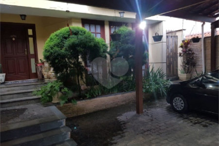 Sobrado à venda com 3 suítes em Lar São Paulo, São Paulo, SP