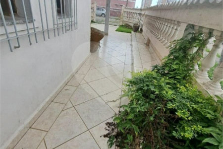 Casa à venda com 4 quartos, sendo 1 suíte, em Indaiá, Caraguatatuba, SP