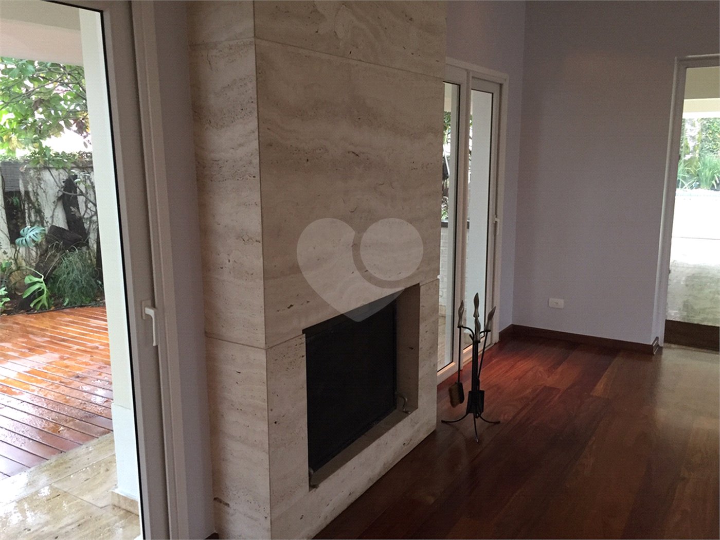 Casa à venda com 4 quartos, sendo 2 suítes, no condomínio Residencial Morumbi, São Paulo - SP