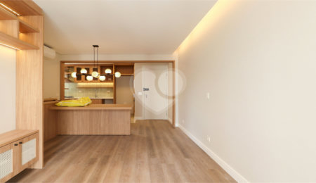 Apartamento à venda com 2 quartos, sendo 1 suíte,  em Vila Uberabinha, São Paulo, SP