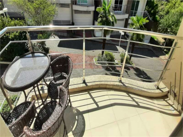 Casa à venda com 4 quartos, sendo 2 suítes,  no condomínio Florada da Serra, São Paulo - SP