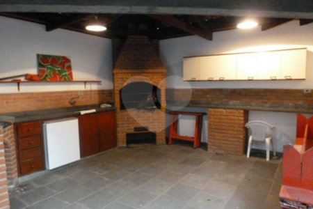 Casa Térrea à venda com 3 quartos, sendo 1 suíte, em Caxingui, São Paulo, SP