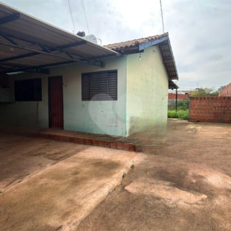 Casa à venda com 2 quartos em Residencial Kamel Saad, Ponta Porã, MS