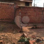 Terreno com 150,00 m² .