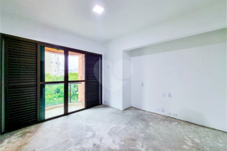 Apartamento à venda com 4 suítes em Vila Suzana, São Paulo, SP