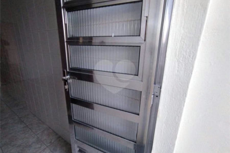 Casa Térrea à venda com 3 quartos em Santa Teresinha, São Paulo, SP