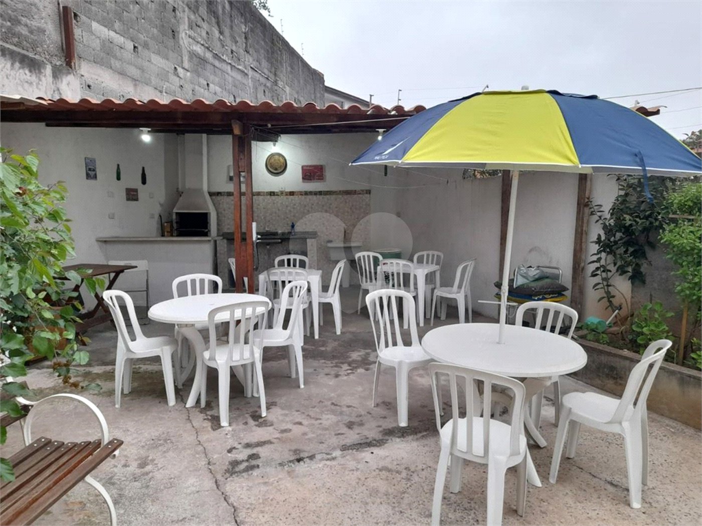 Casa à venda com 4 quartos, sendo 1 suíte, em City Bussocaba, Osasco, SP