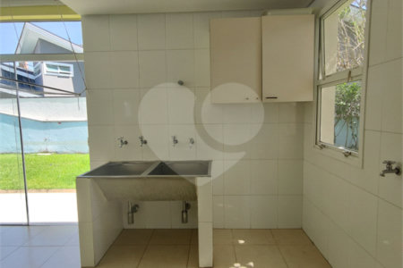 Casa à venda com 3 suítes no condomínio Residencial Suzano, Suzano - SP