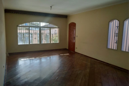 Casa à venda com 5 quartos, sendo 1 suíte, em Jaguaré, São Paulo, SP