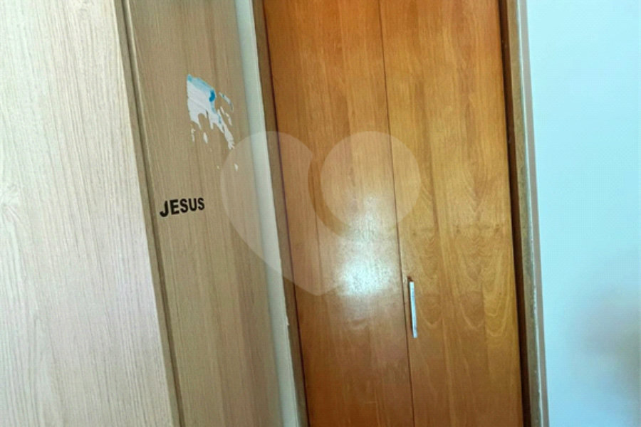 Sobrado à venda com 6 quartos, sendo 1 suíte,  em Horto, São Paulo, SP