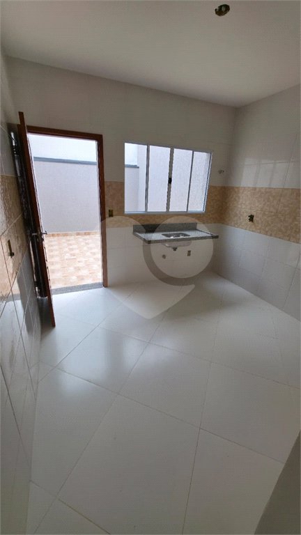 Sobrado à venda com 2 quartos em Guaianazes, São Paulo, SP