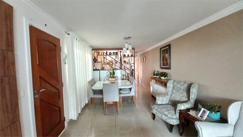 Casa à venda com 3 suítes em Jardim Trussardi, São Paulo, SP