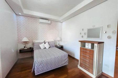 Casa à venda com 4 quartos, sendo 2 suítes, no condomínio Carmen Blanco, Sorocaba - SP