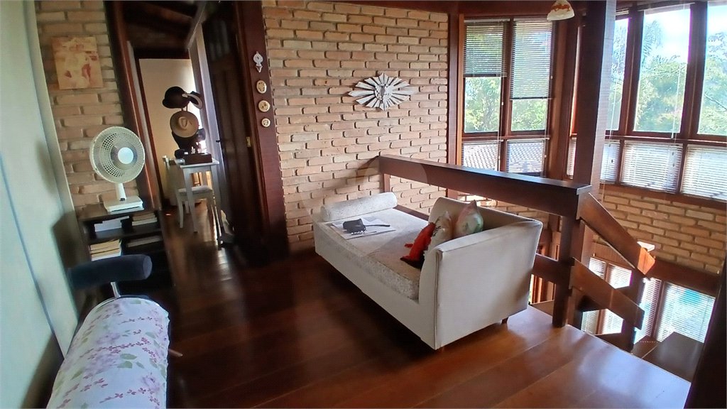 Casa à venda com 4 suítes no condomínio Sausalito, Mairiporã - SP
