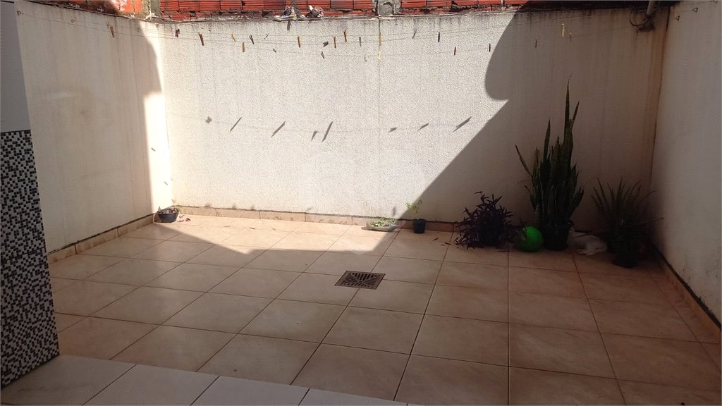 Casa à venda com 4 quartos, sendo 1 suíte, em Jardim Altos do Itavuvu, Sorocaba, SP