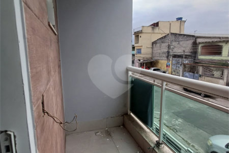 Casa à venda com 2 quartos, sendo 1 suíte, no condomínio Residencial Marlene Correia, Rio de Janeiro - RJ