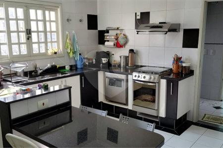 Casa à venda com 3 suítes em Vila Ipojuca, São Paulo, SP