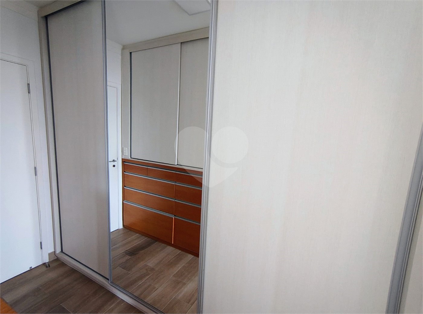 Apartamento à venda com 3 suítes em Anhangabaú, Jundiaí, SP