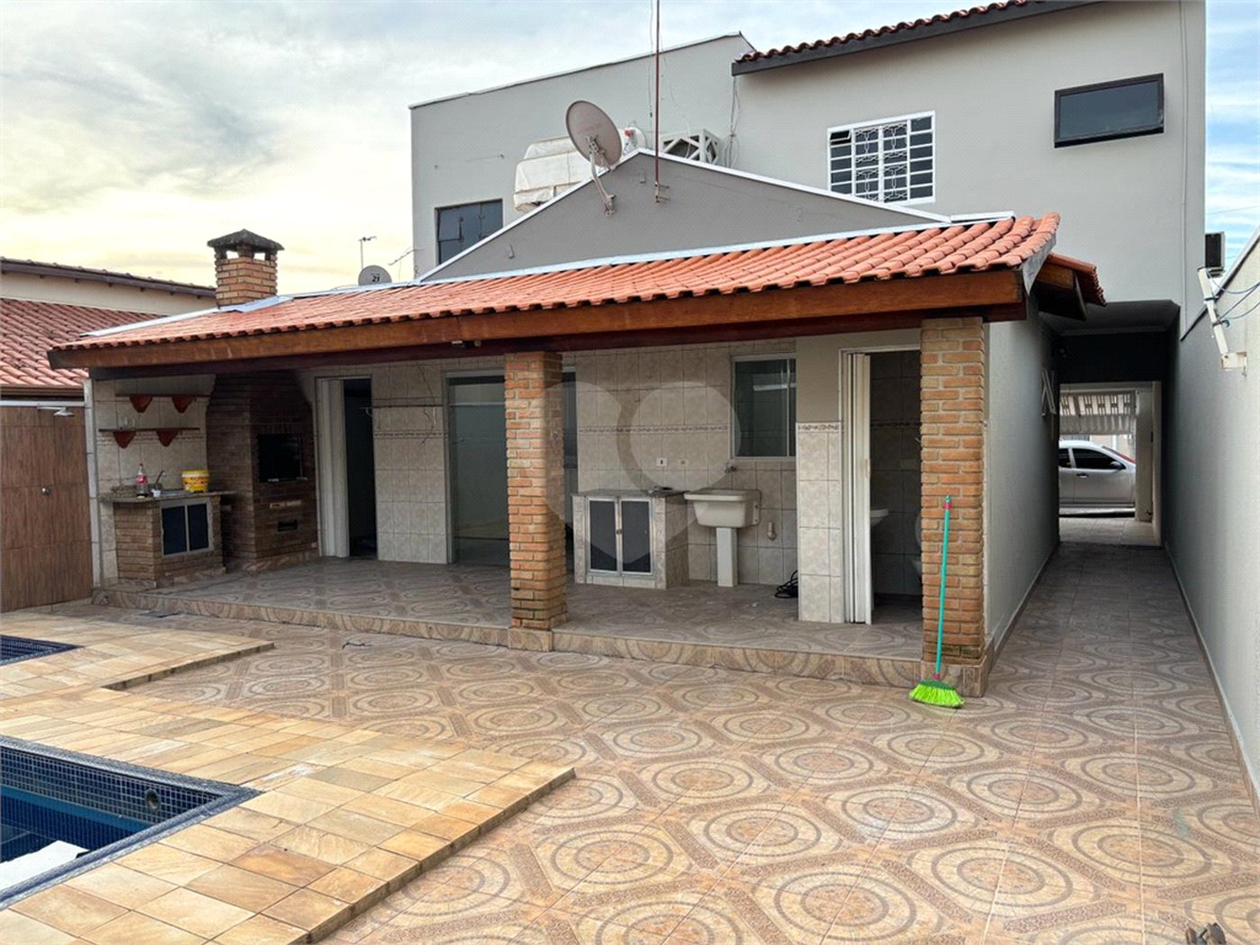 Casa à venda com 3 quartos, sendo 1 suíte, em Jardim São Judas Tadeu, Salto, SP
