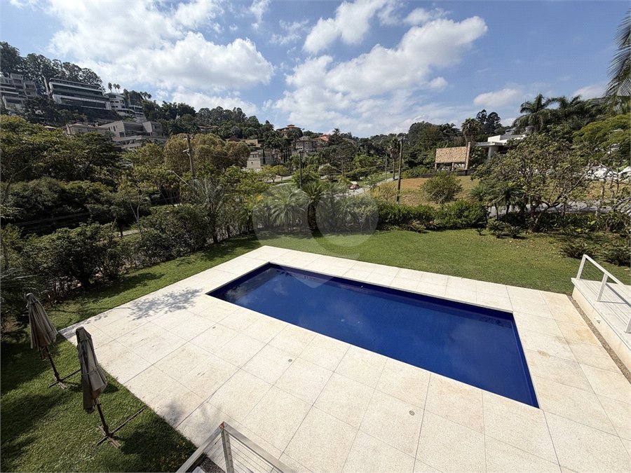 Casa à venda com 4 suítes em Residencial Tamboré, Barueri, SP