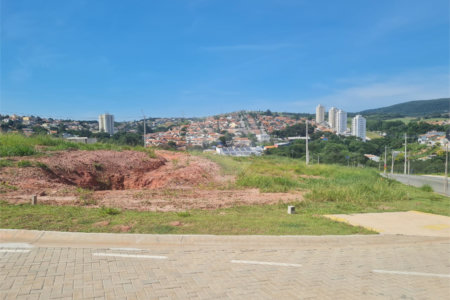 Terreno à venda no condomínio Residencial Reserva Bellano, Itatiba - SP