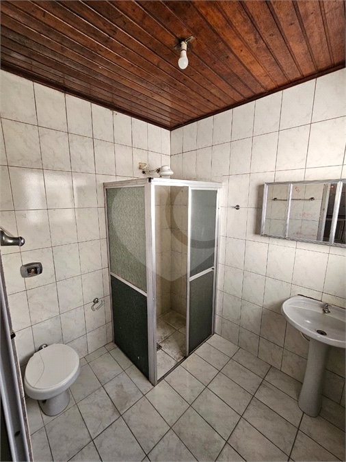 Casa à venda ou para alugar com 5 quartos, sendo 1 suíte, no Centro, Salto, SP
