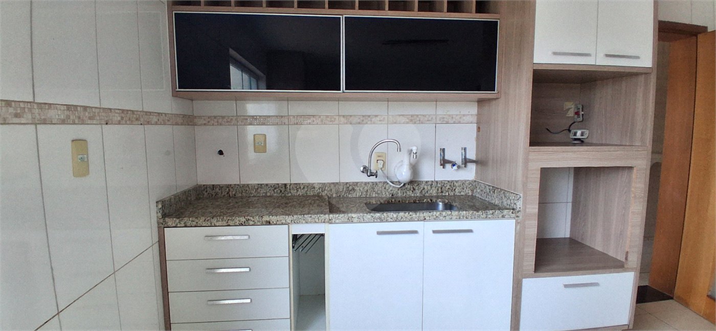 Sobrado à venda com 3 quartos, sendo 1 suíte,  em Lauzane Paulista, São Paulo, SP